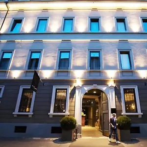 Fifty House Cellini Hotel Milano